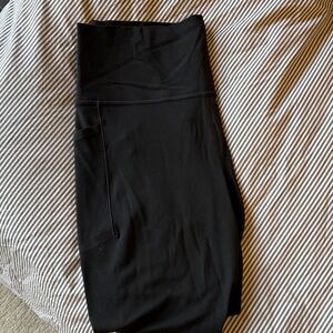 Athleta Black Salutation Stash Tights